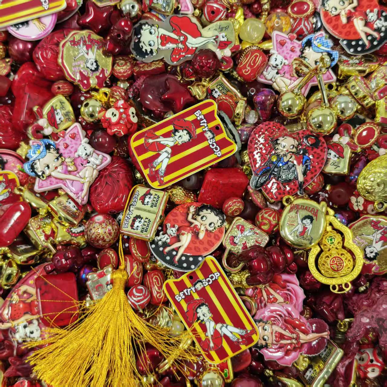 Acrylic Beads -Betty boop (for beadable pens, keychains, phone chains)
