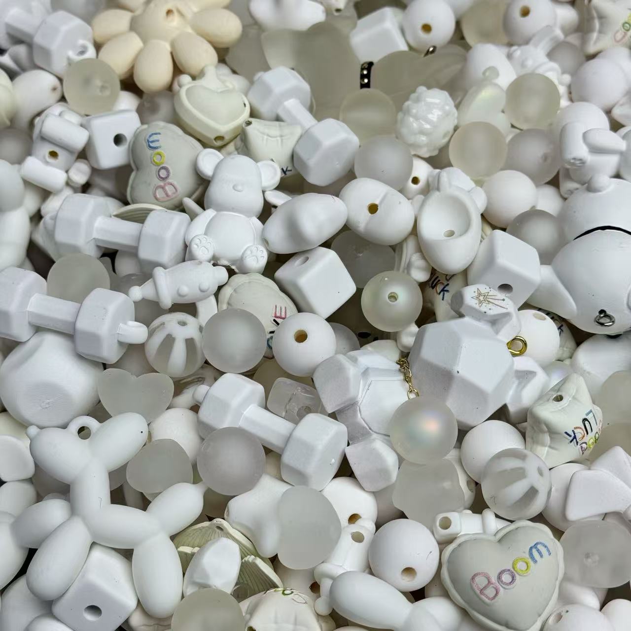 Acrylic beads- Frosted white (for beadable pens, keychains, phone chains)