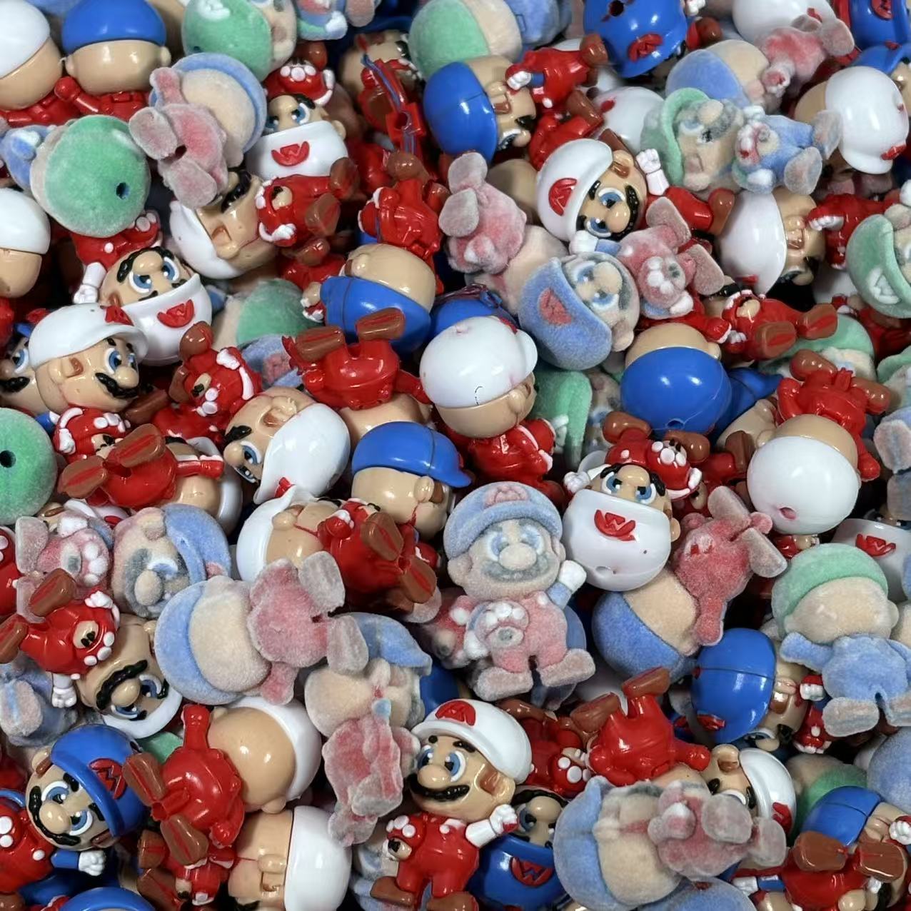 Silicon beads- Mario (for beadable pens, keychains, phone chains)