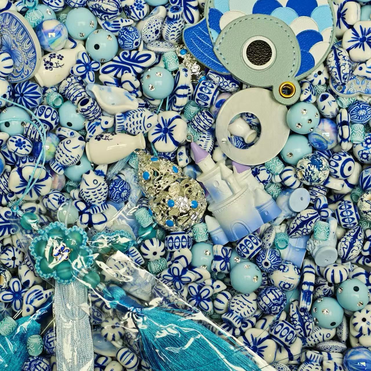 Acrylic beads- Chinese style (for beadable pens, keychains, phone chains)