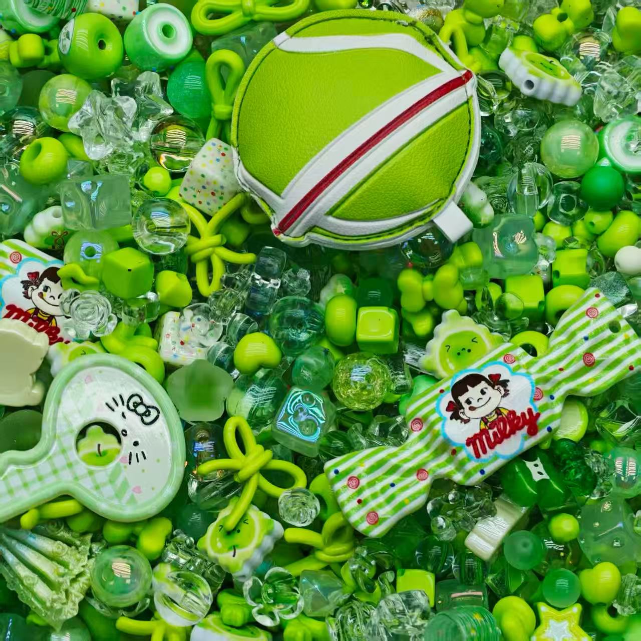 Acrylic beads- Green apple (for beadable pens, keychains, phone chains)