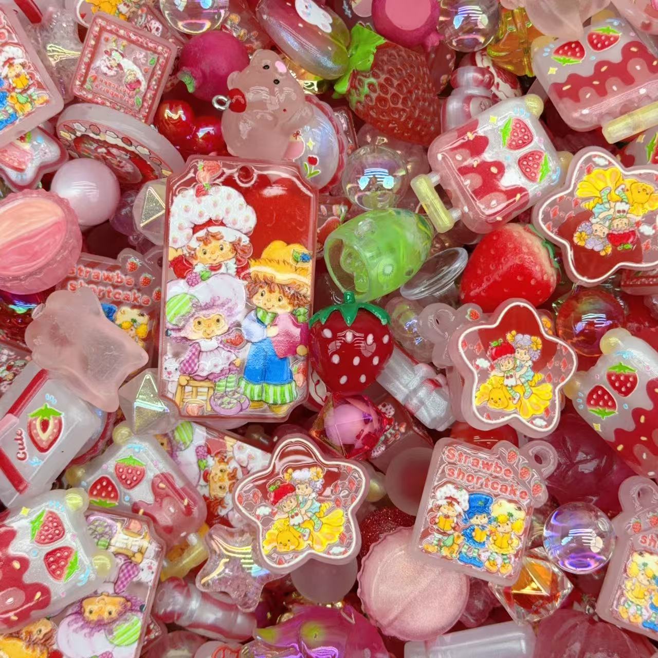 Acrylic Beads -Strawberry shortcake(for beaded pen, keychains, phone chains)