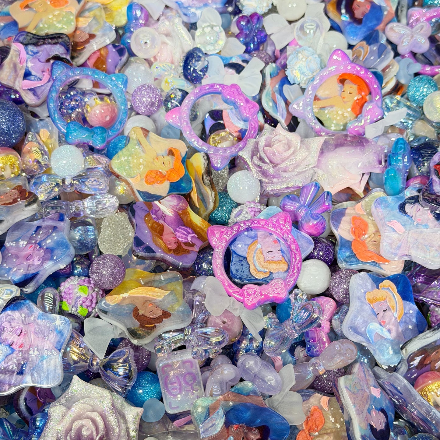 Acrylic beads- Disney Princess (glowing design beads)(for beadable pens, keychains, phone chains)