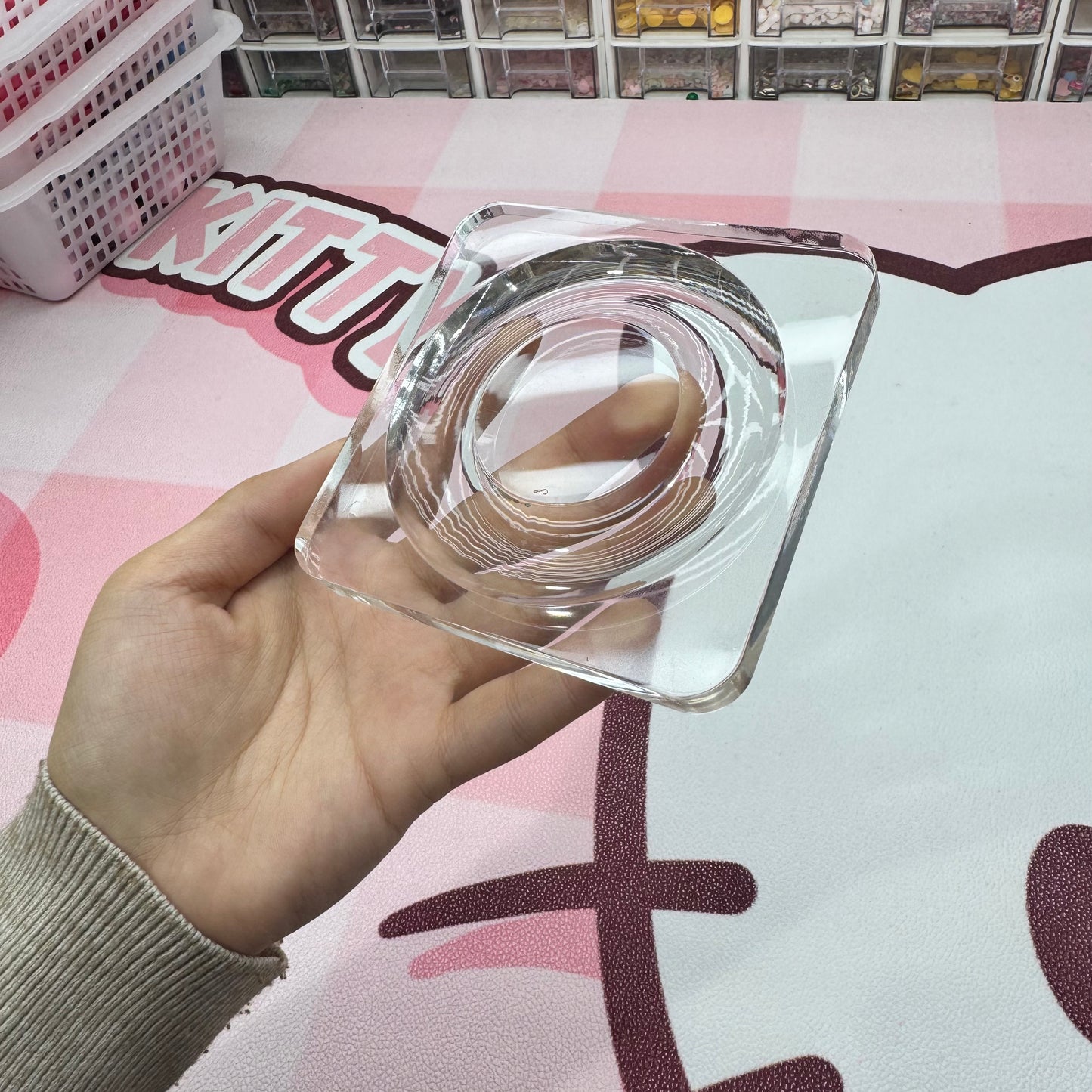 Tool-Wood holder (for make bracelets)