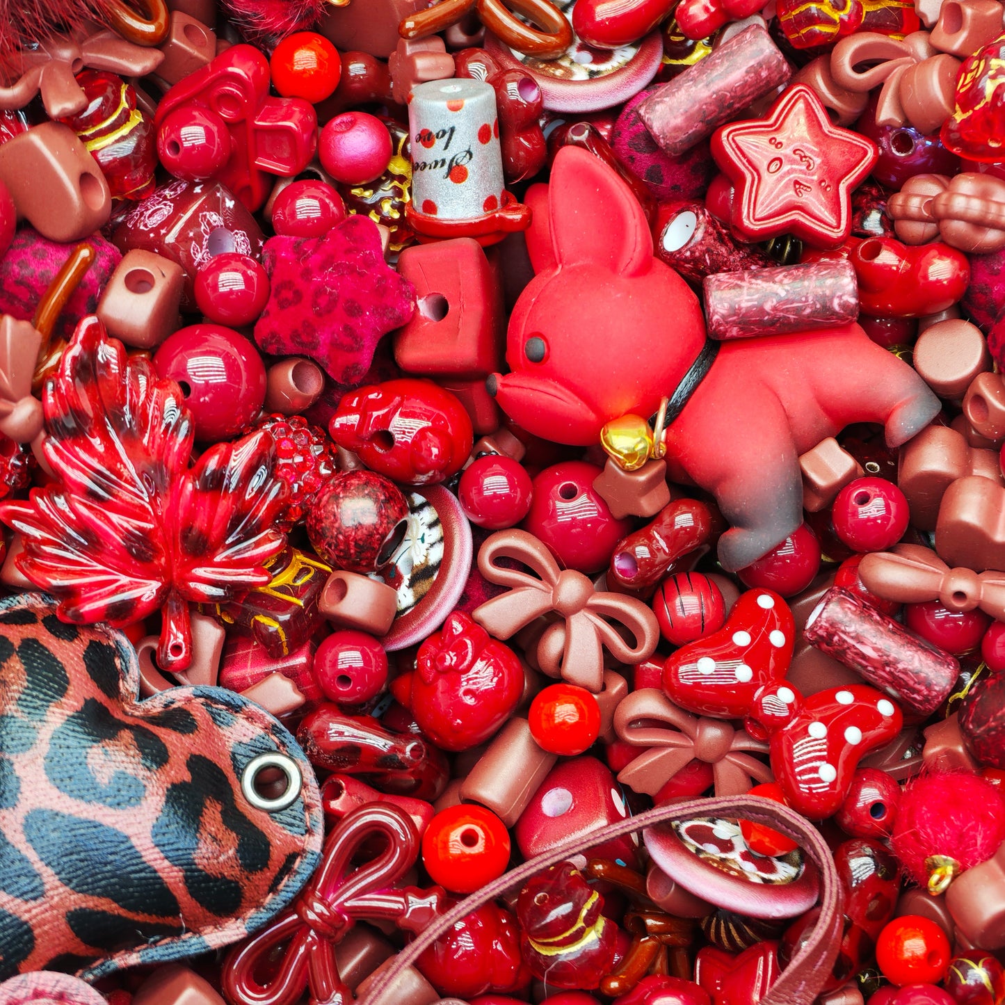 Acrylic beads-Blood Red for beadable pens, keychains, phone chains