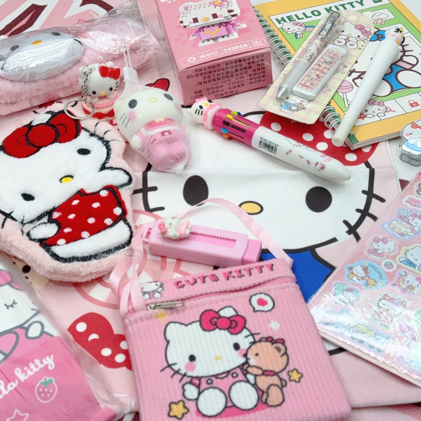 Blind bag (12 items )Order 3 or more Blind Bags and get a FREE BIG Notebook!!!-Aria