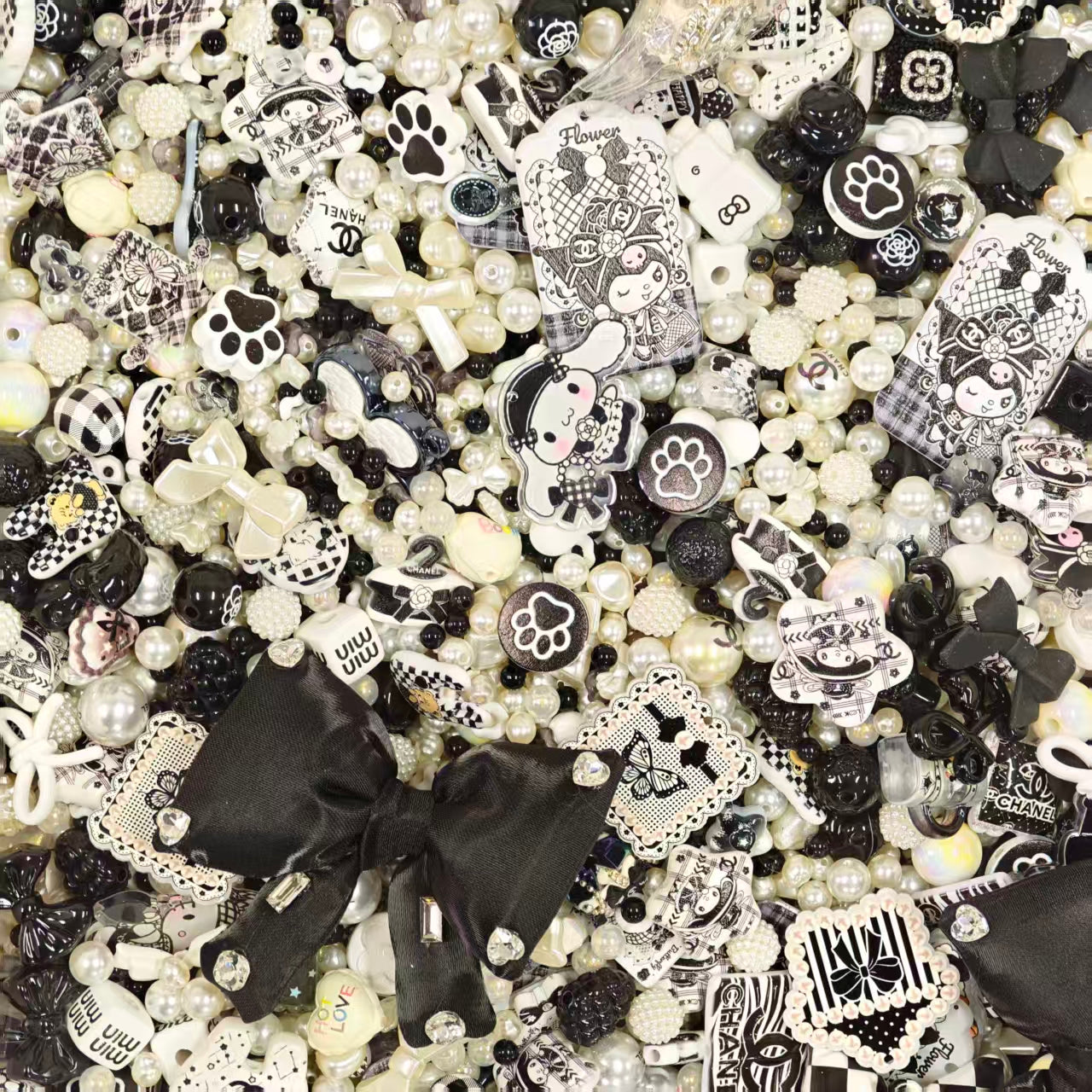 Acrylic Beads -Luxury Sanrio (for beaded pen, keychains, phone chains)