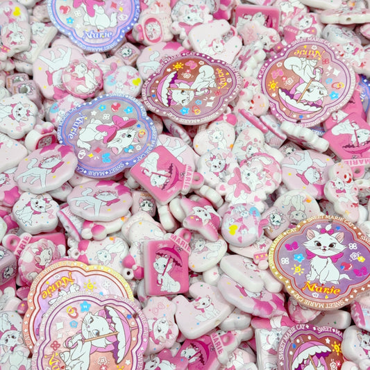 Acrylic beads-Mary Cat (for beadable pens, keychains, phone chains)