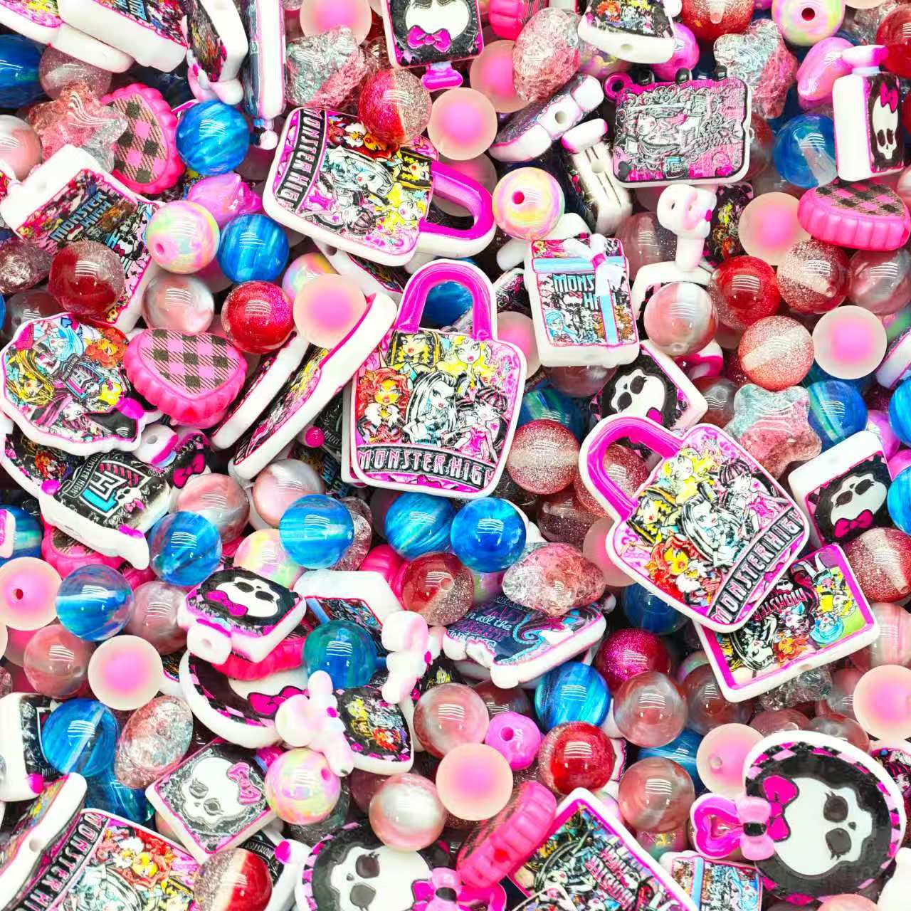Acrylic beads - Monster high (for beadable pens, keychains, phone chains)