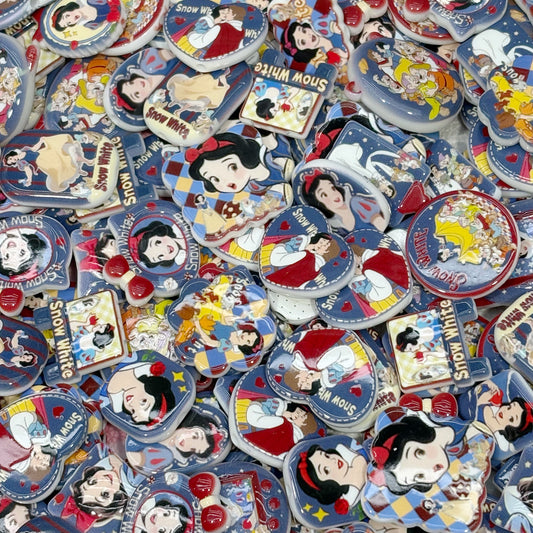 Acrylic beads-Snow White (for beadable pens, keychains, phone chains)