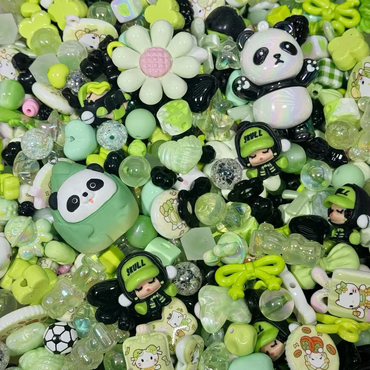 Acrylic beads-Black Green panda（for beadable pens, keychains, phone chains