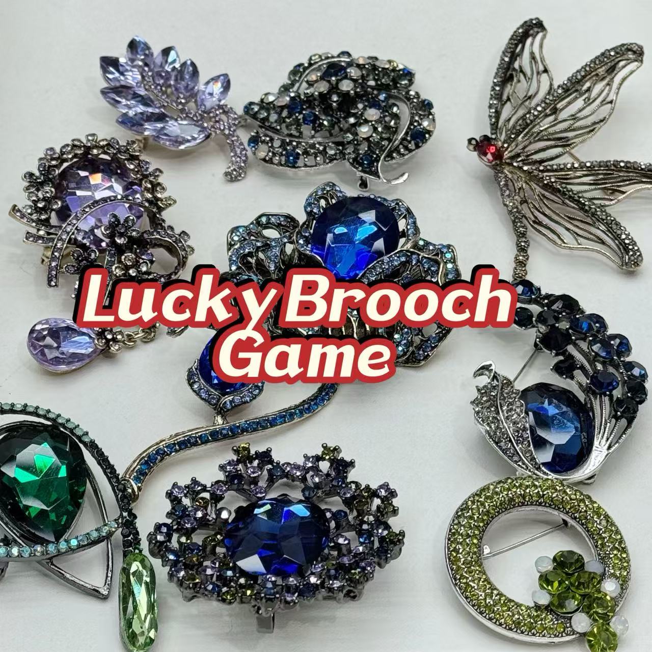 Lucky game-Brooch