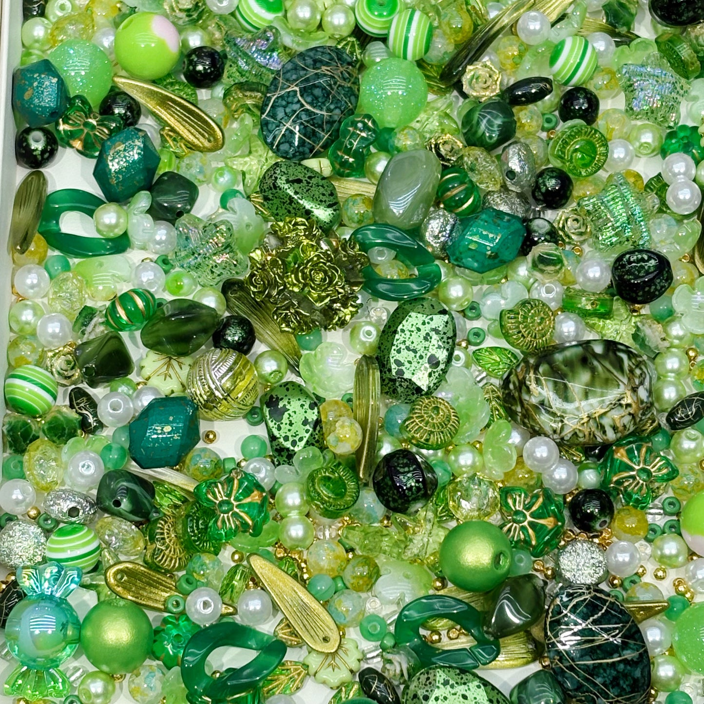 Acrylic beads-Emerald Forest (Green) for beadable pens, keychains, phone chains