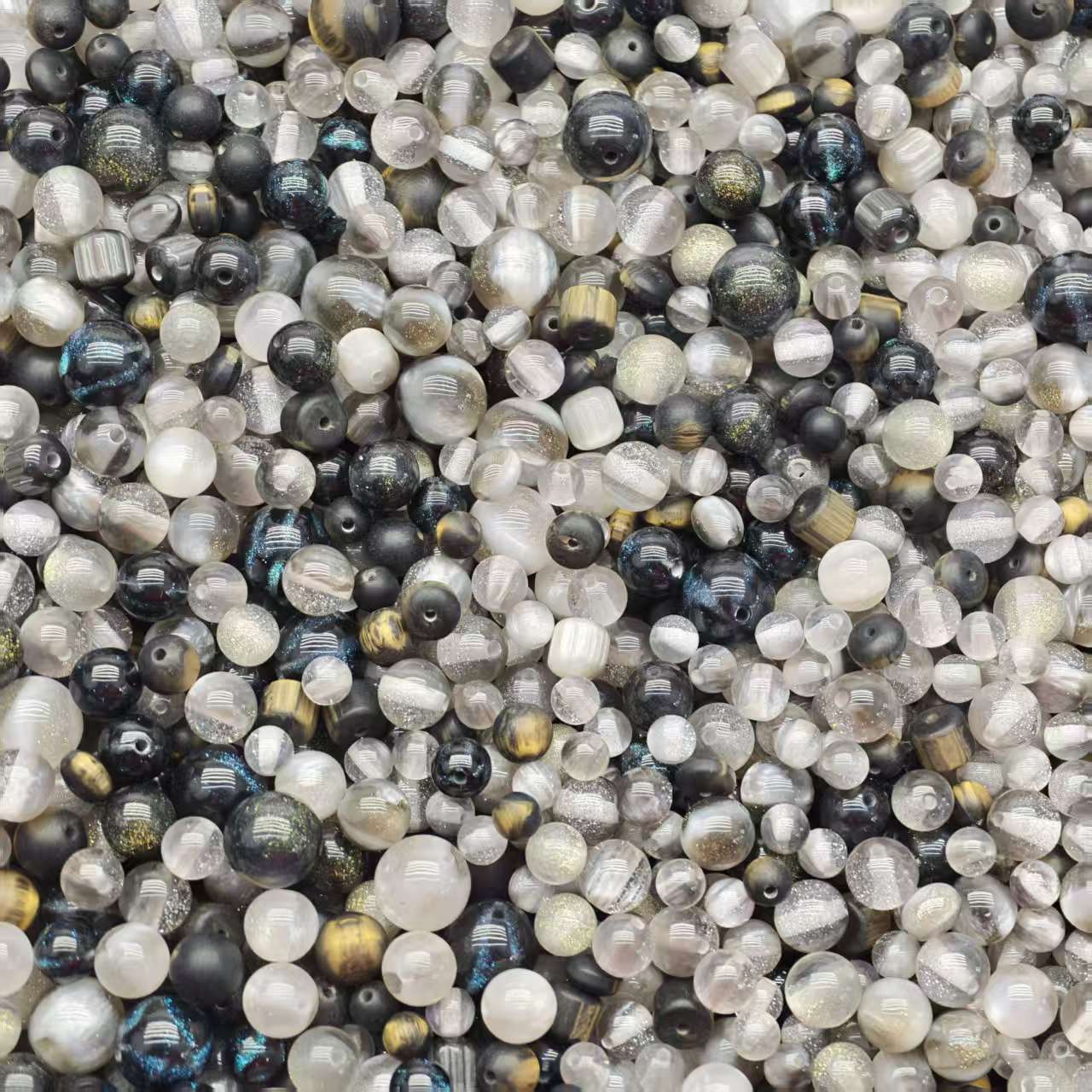 Crazy BOGO！ Resin beads - Black and white (for beadable pens, keychains, phone chains)