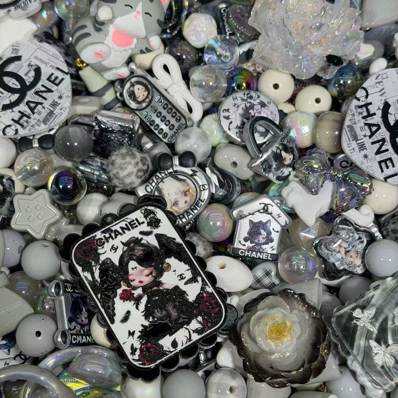 Acrylic beads-Gray Skull Panda (for beadable pens, keychains, phone chains)