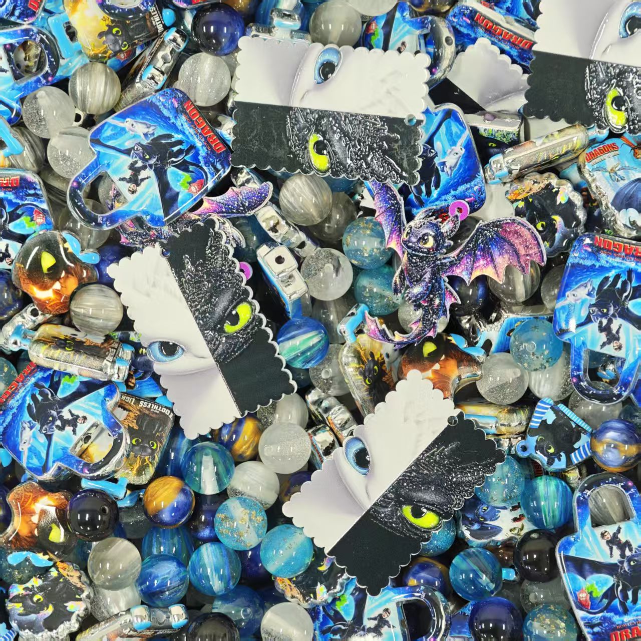 Acrylic beads - Toothless (for beadable pens, keychains, phone chains)