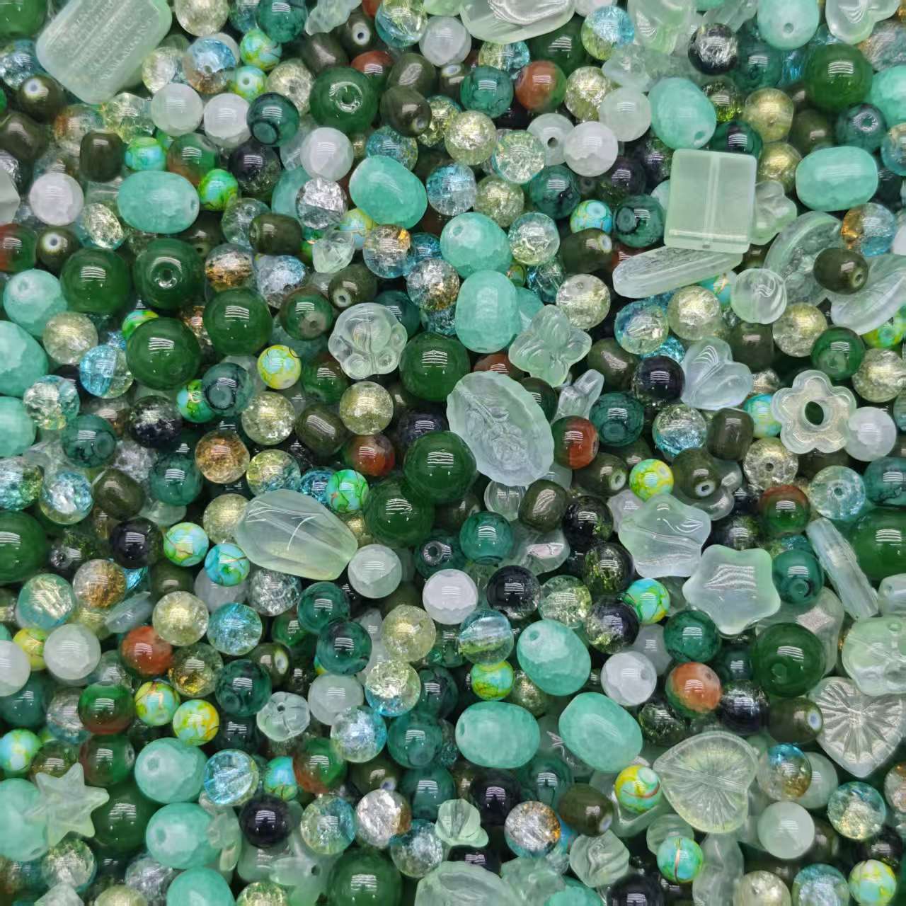 Glass beads-Green  (for beaded pen, keychains, phone chains)