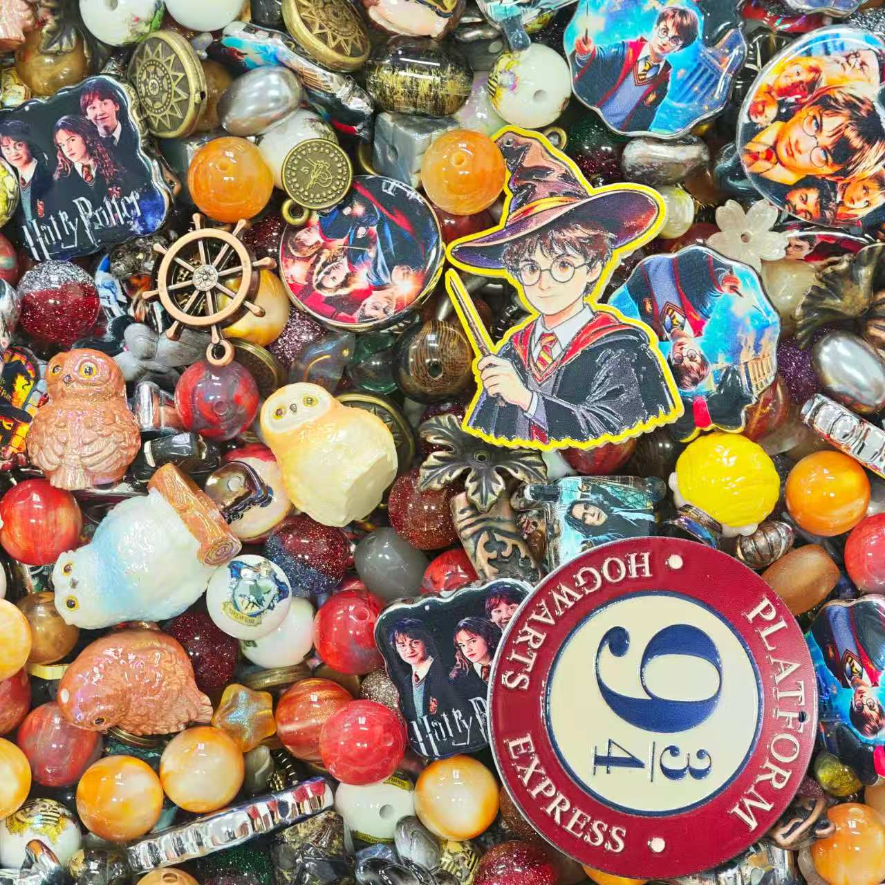Acrylic beads - Harry Potter  (for beadable pens, keychains, phone chains)