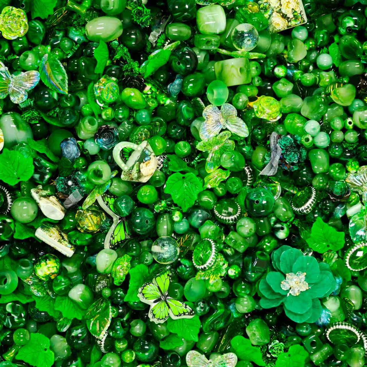 Acrylic Beads -Green flowers (for beaded pen, keychains, phone chains)