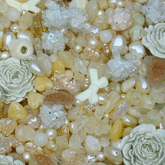 (LAST TWO) Acrylic beads-Golden Blossom（Golden ) (for beadable pens, keychains, phone chains)