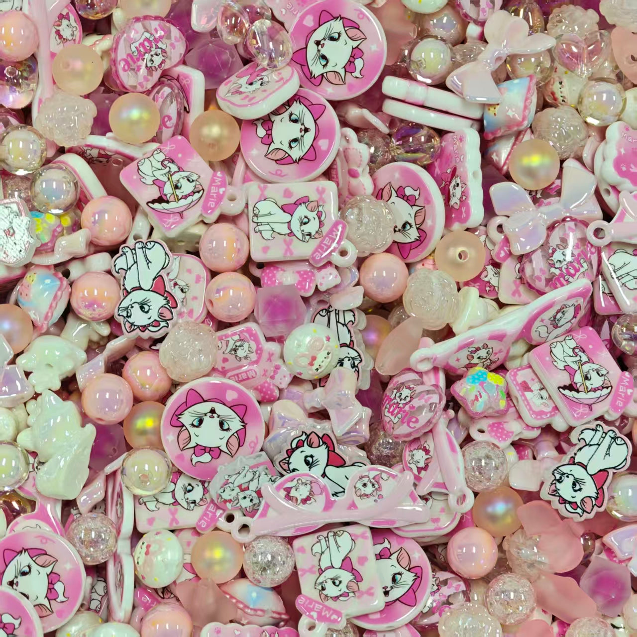 Acrylic beads - Mary cat (for beadable pens, keychains, phone chains)