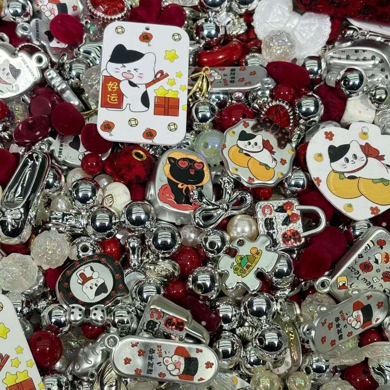 Acrylic beads-Money cat  （for beadable pens, keychains, phone chains