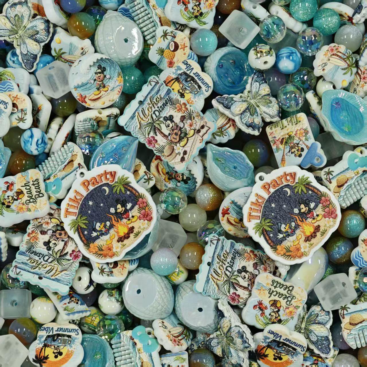 Acrylic beads - Holiday Micky (for beadable pens, keychains, phone chains)