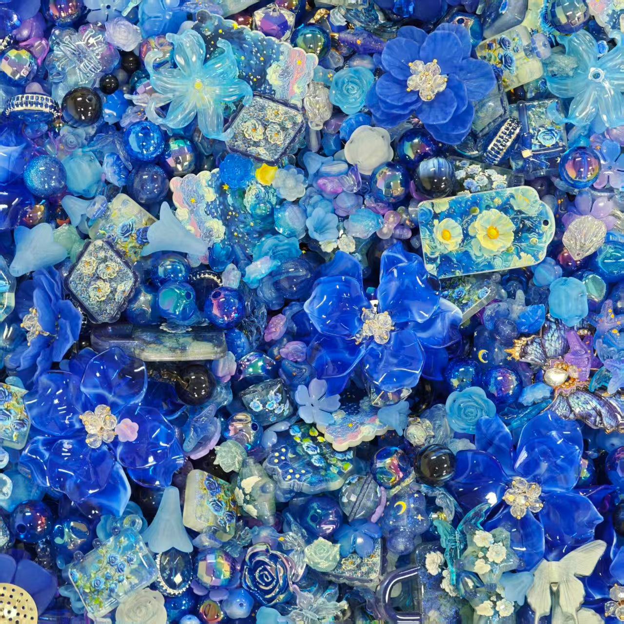 Acrylic Beads -Dark blue roses (for beaded pen, keychains, phone chains)