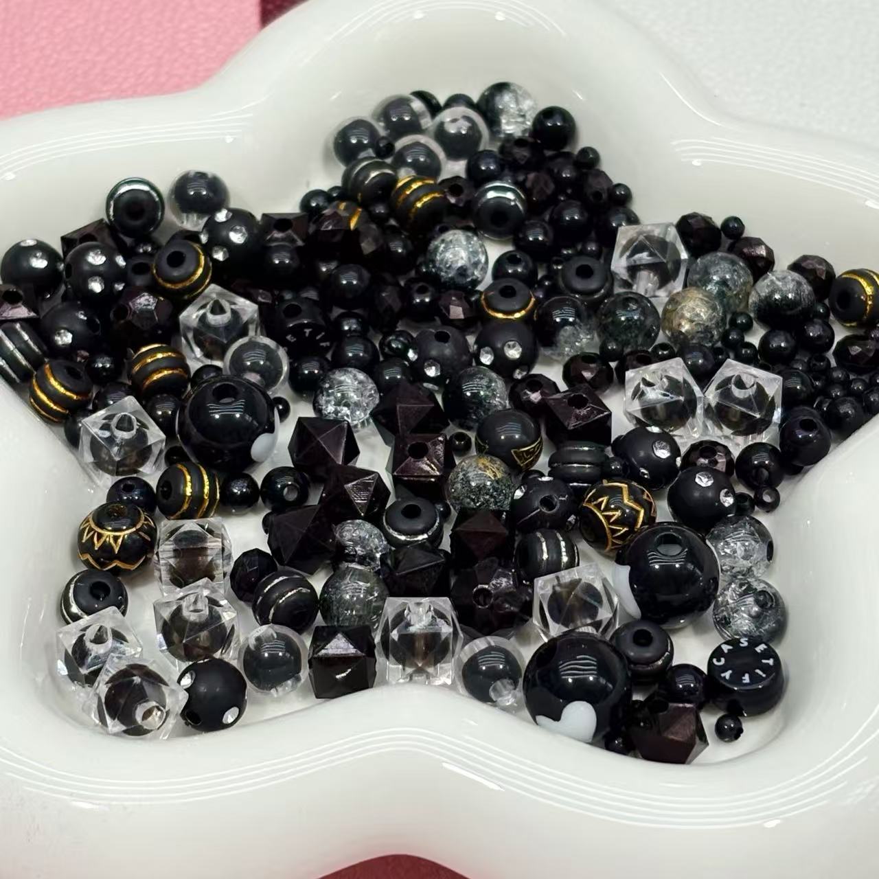 [BIG SALE] All Spacer Beads (50ml only $2)(very useful spacer, for keychains, bracelets, phone chains etc))