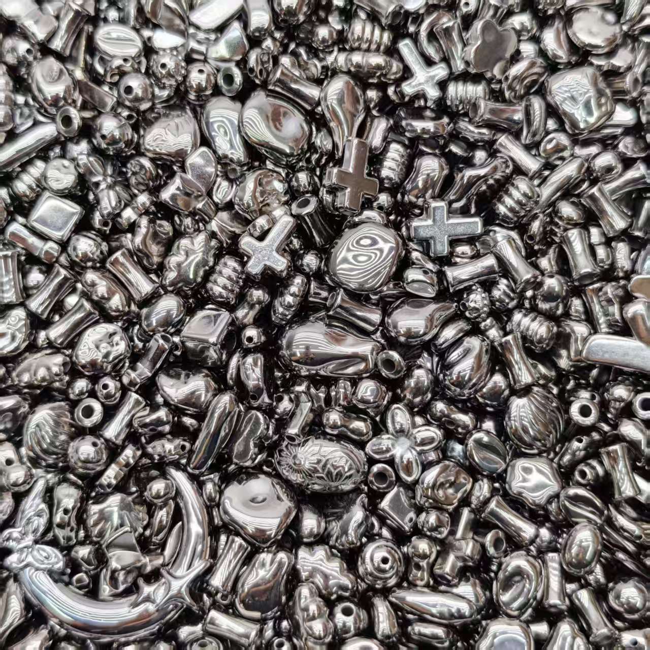 Acrylic beads- Gun Black (for beadable pens, keychains, phone chains)