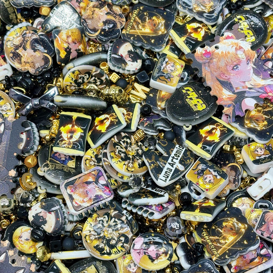 Acrylic beads-sailor moon (for beadable pens, keychains, phone chains)