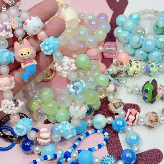 Keychain Game – Open a Pack, Win a Surprise!