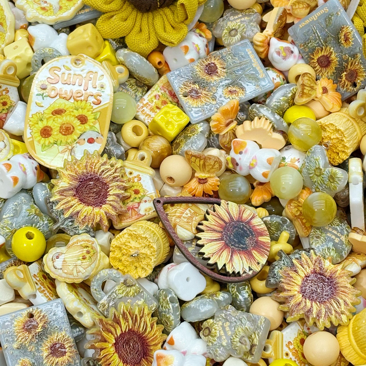 Acrylic beads-Sunflower (for beadable pens, keychains, phone chains)