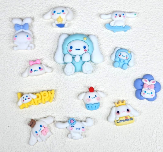 Sanrio Cinnamoroll große Charms (13 Stück)